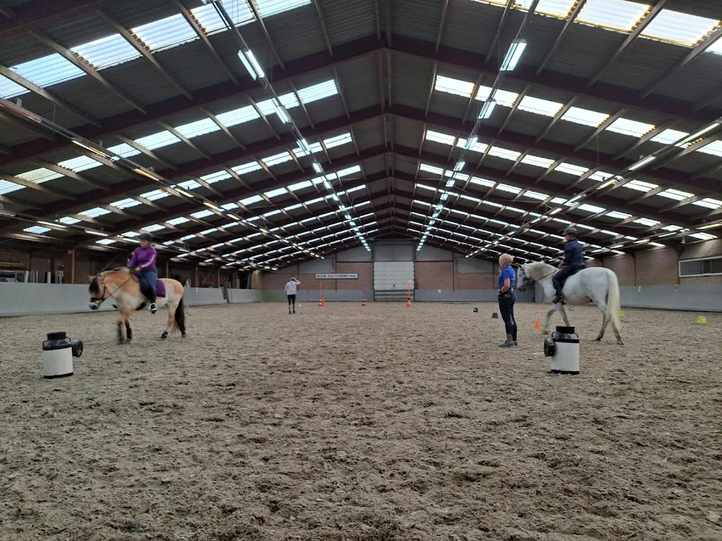Paardensportvereniging "De Eemruiters" - foto 1