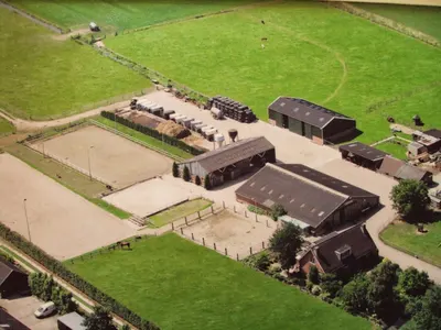 C.V. De Paardenakker (Hennie Broekhuizen)
