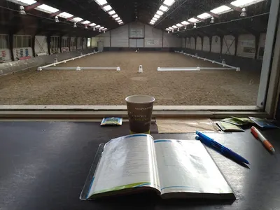 Manege Den Esch V.O.F.